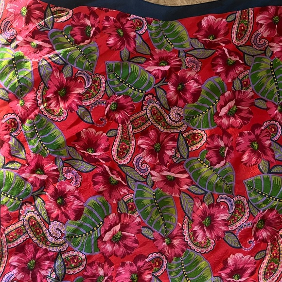 Silk Red/ Navy Hibiscus Palm Paisley Vintage Circa 80’s Scarf - Picture 5 of 6